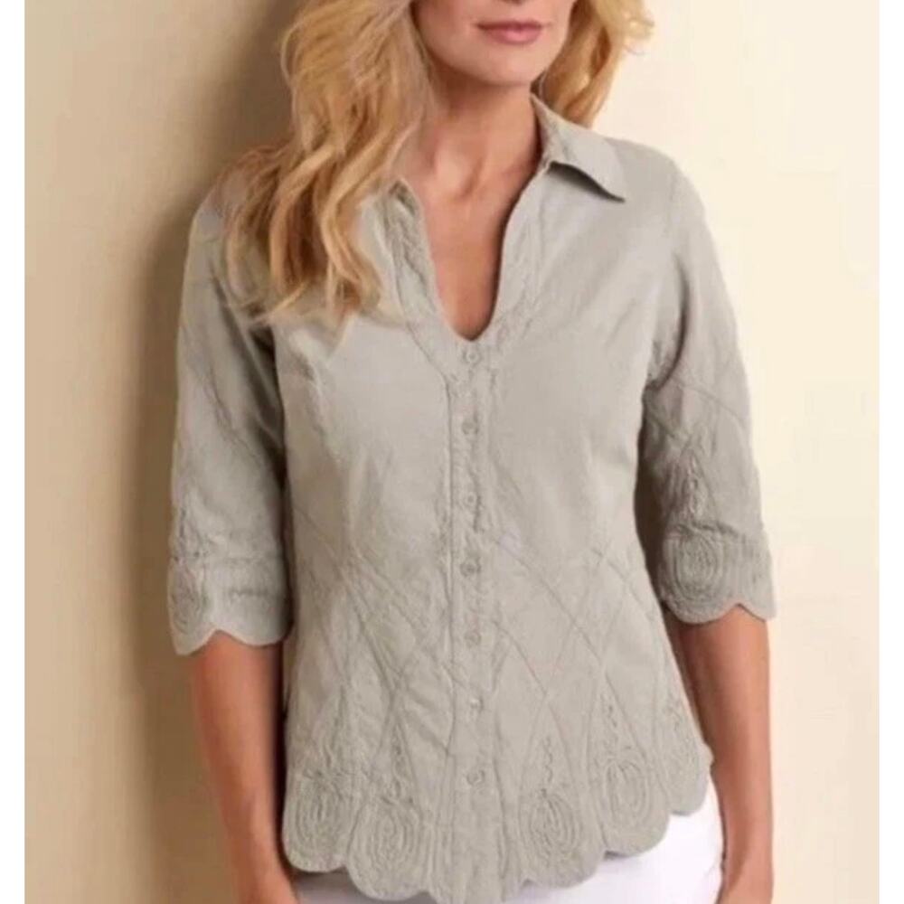 Soft Surroundings Embroidered Stone ¾ Sleeve Button up V Neck Blouse Size M